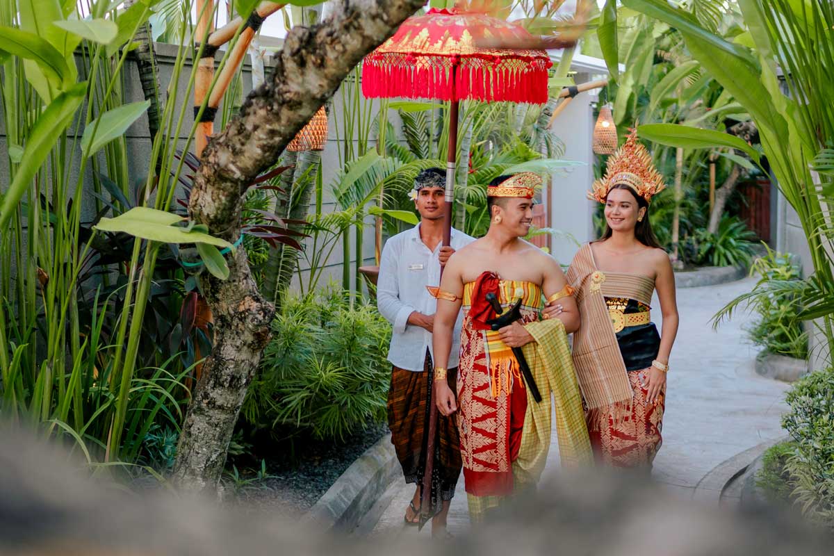 Explore savour experience ROYAL brunch or dinner at Kayumanis Restauran